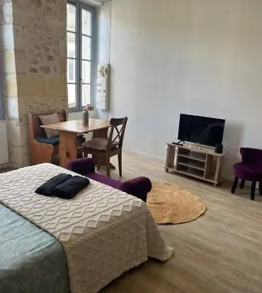 Cosy En Pierre Au Coeur Du Vieux דירה לנגון